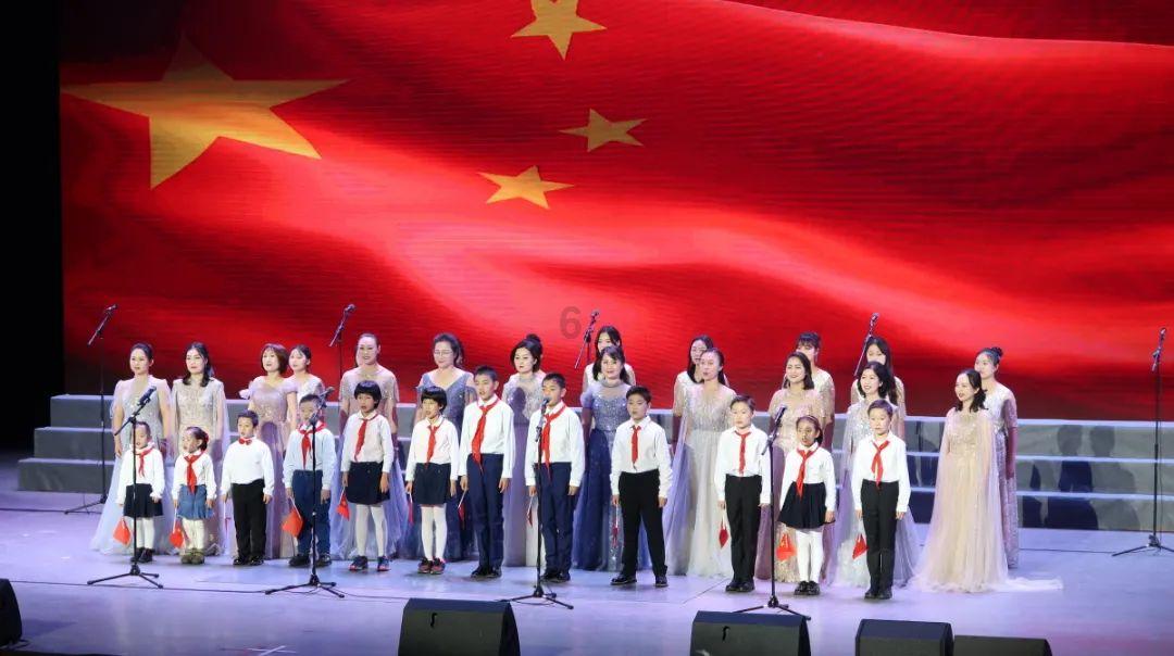 我觉得老公不爱我了，我还没问他，可他对我就是让我觉得没有爱了。我该离婚吗？游戏画面